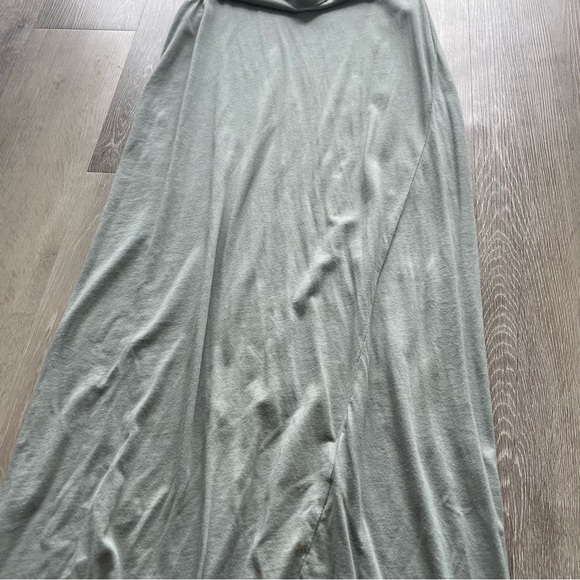 Frank and Eileen Easy Side Slit Tank Midi Dress Sage Green T-Shirt - Picture 5 of 10